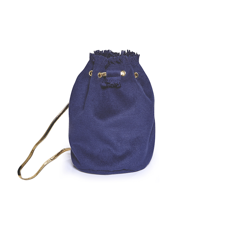 BAG01FW16_navy_front product shot